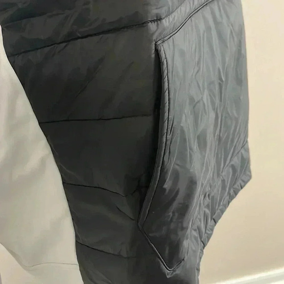 Men's Under Armour Utah Utes Hybrid Half-Zip Jacket - Black/White​​ - Picture 6 of 16